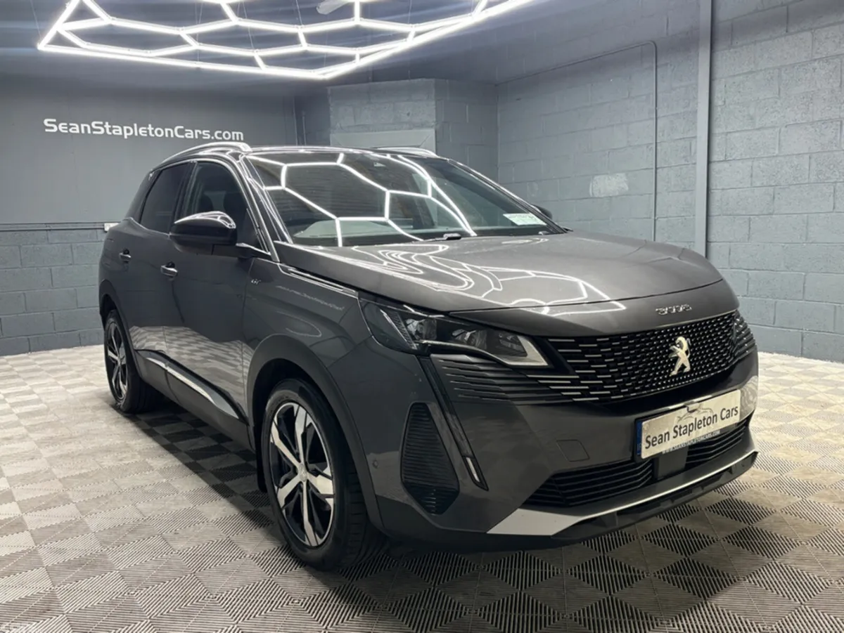 Peugeot 3008 MPV, Diesel, 2024, Grey