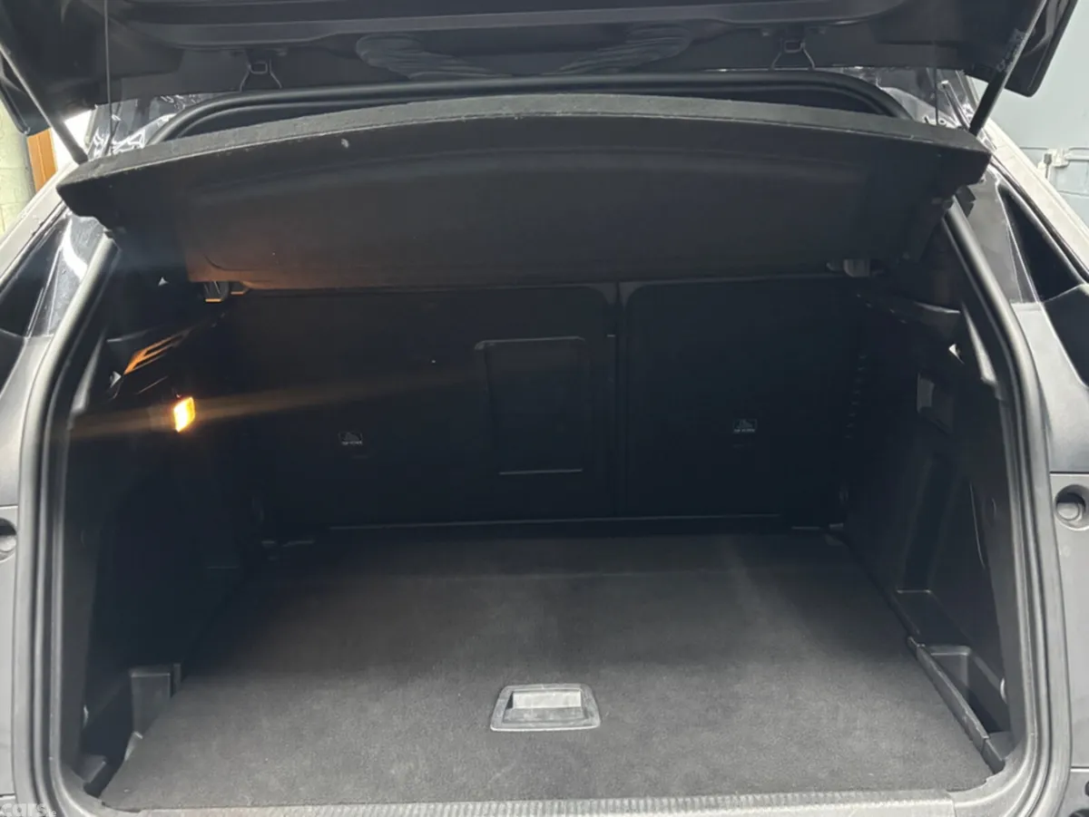 Peugeot 3008 MPV, Diesel, 2024, Grey