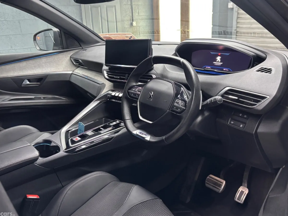 Peugeot 3008 MPV, Diesel, 2024, Grey