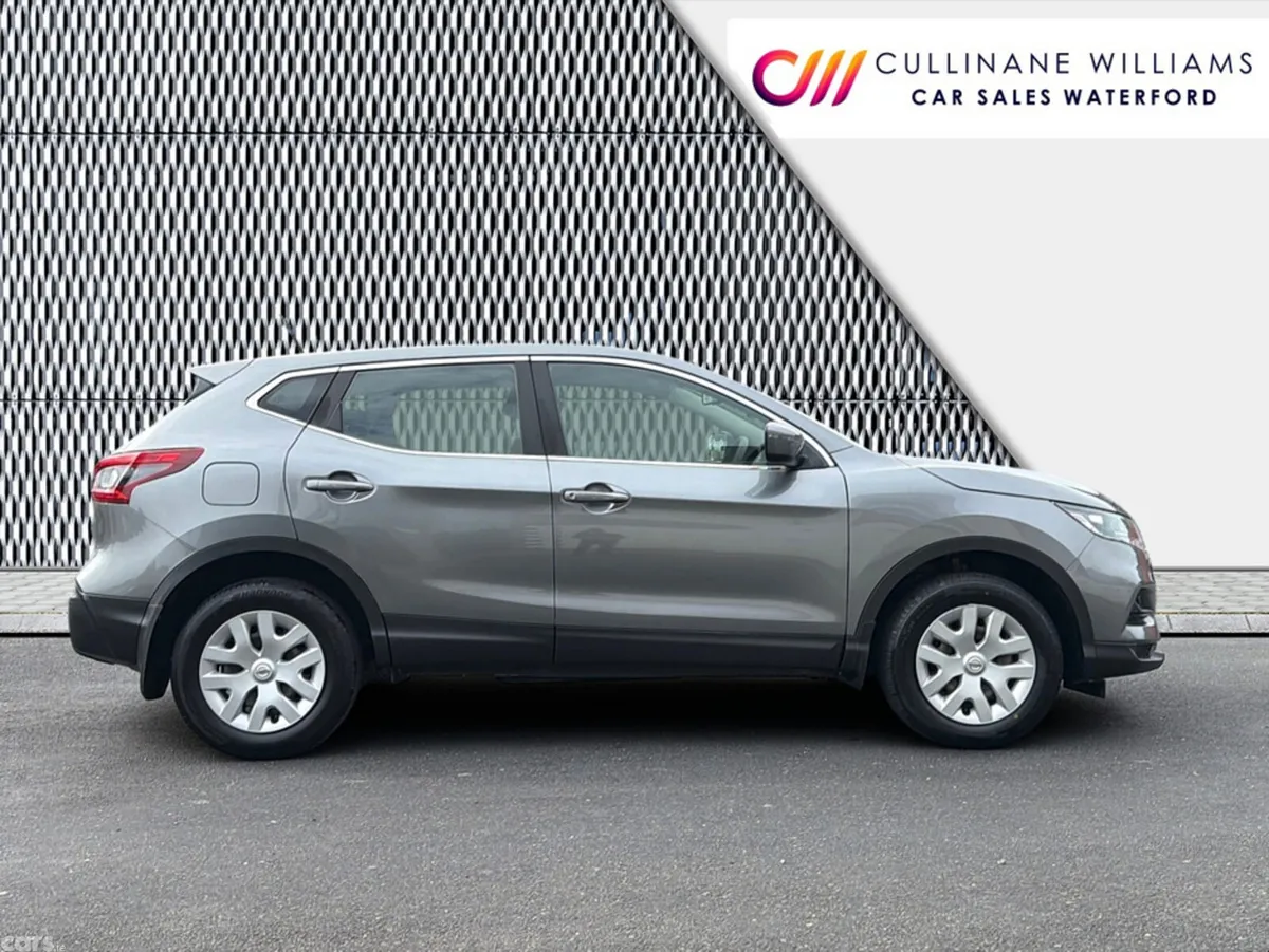 Nissan Qashqai SUV, Diesel, 2018, Grey