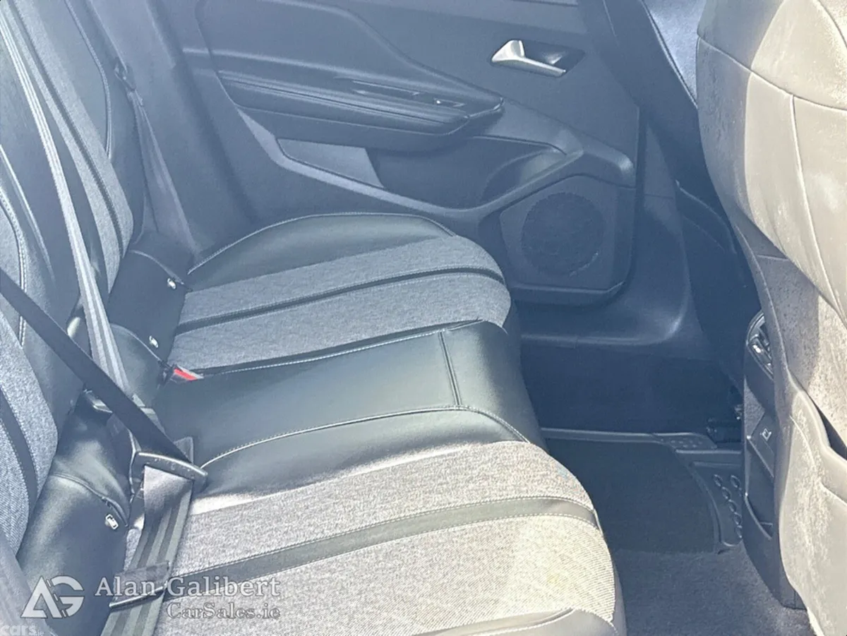 Peugeot 408 Hatchback, Petrol, 2024, Grey
