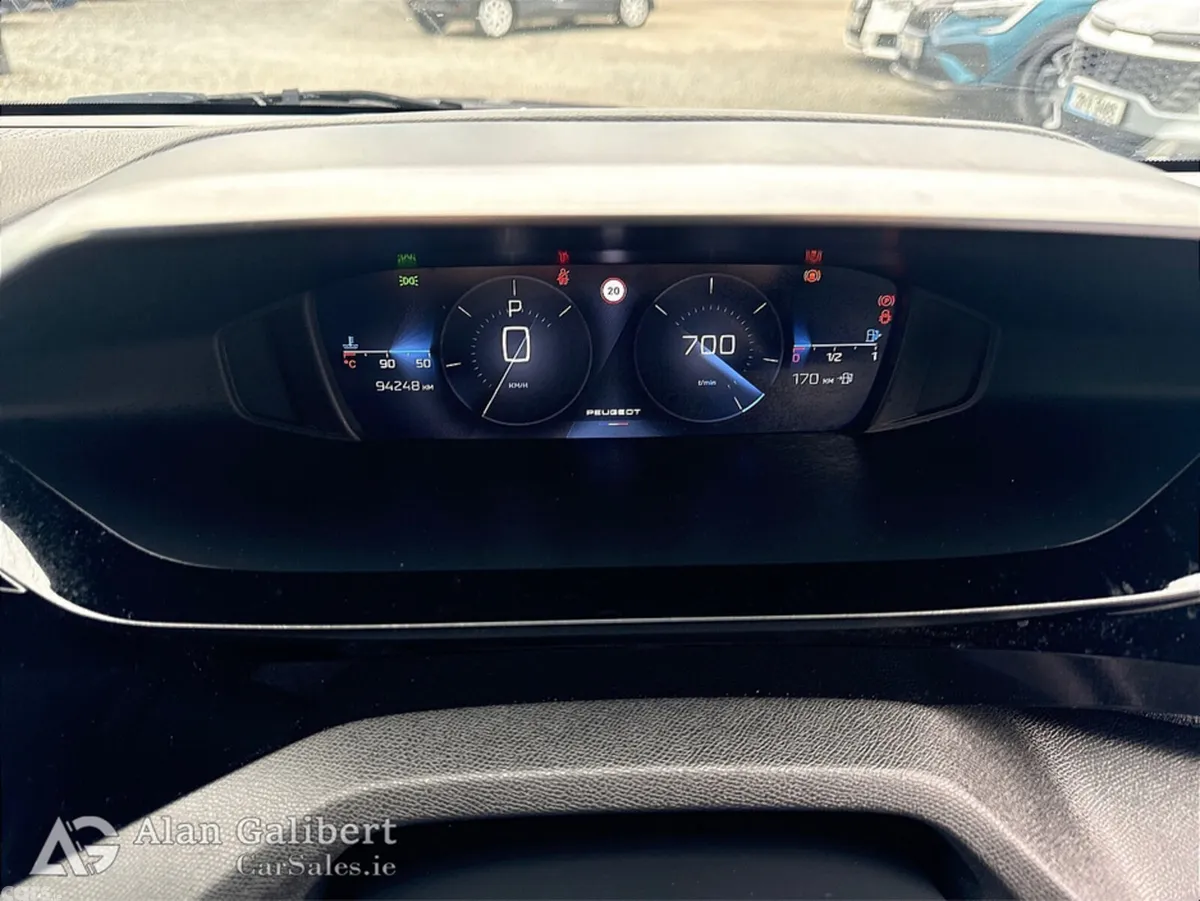 Peugeot 408 Hatchback, Petrol, 2024, Grey