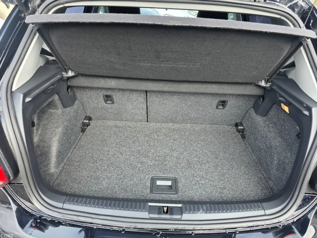 Volkswagen Polo Hatchback, Petrol, 2013, Black