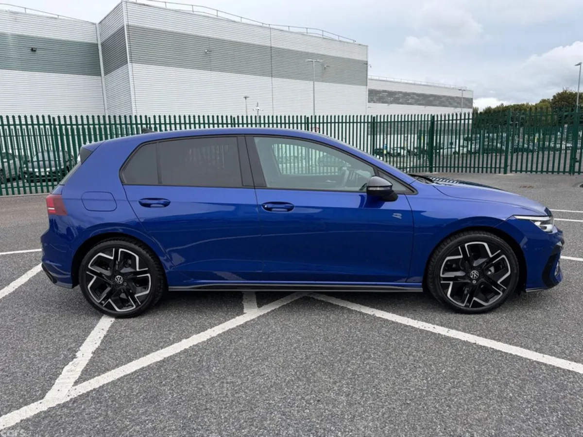 Volkswagen Golf Hatchback, Petrol, 2025, Blue