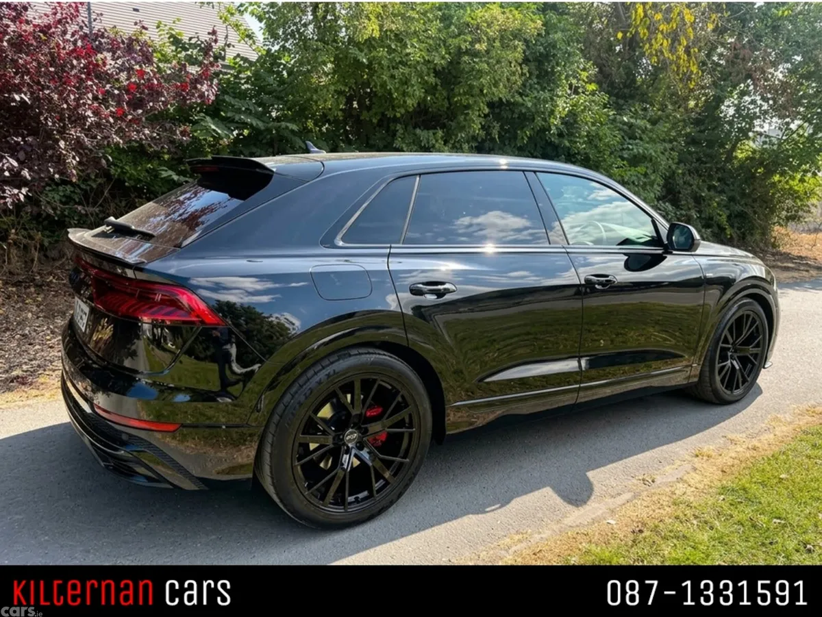 Audi Q8 SUV, Petrol Plug-in Hybrid, 2023, Black