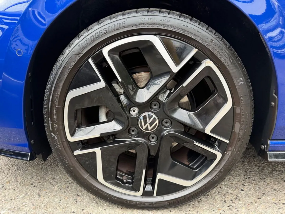 Volkswagen Golf Hatchback, Petrol, 2025, Blue