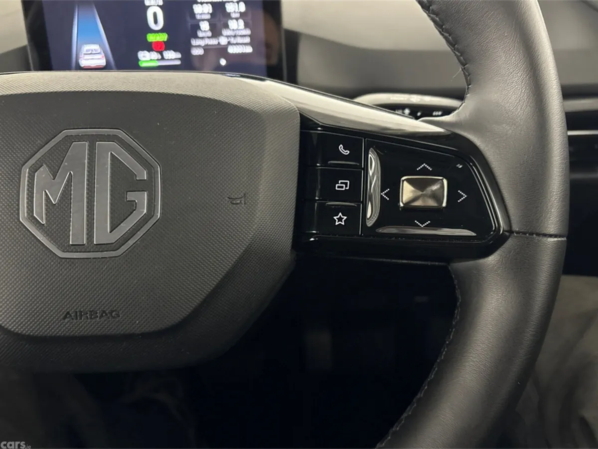 MG 4 Hatchback, Electric, 2024, White