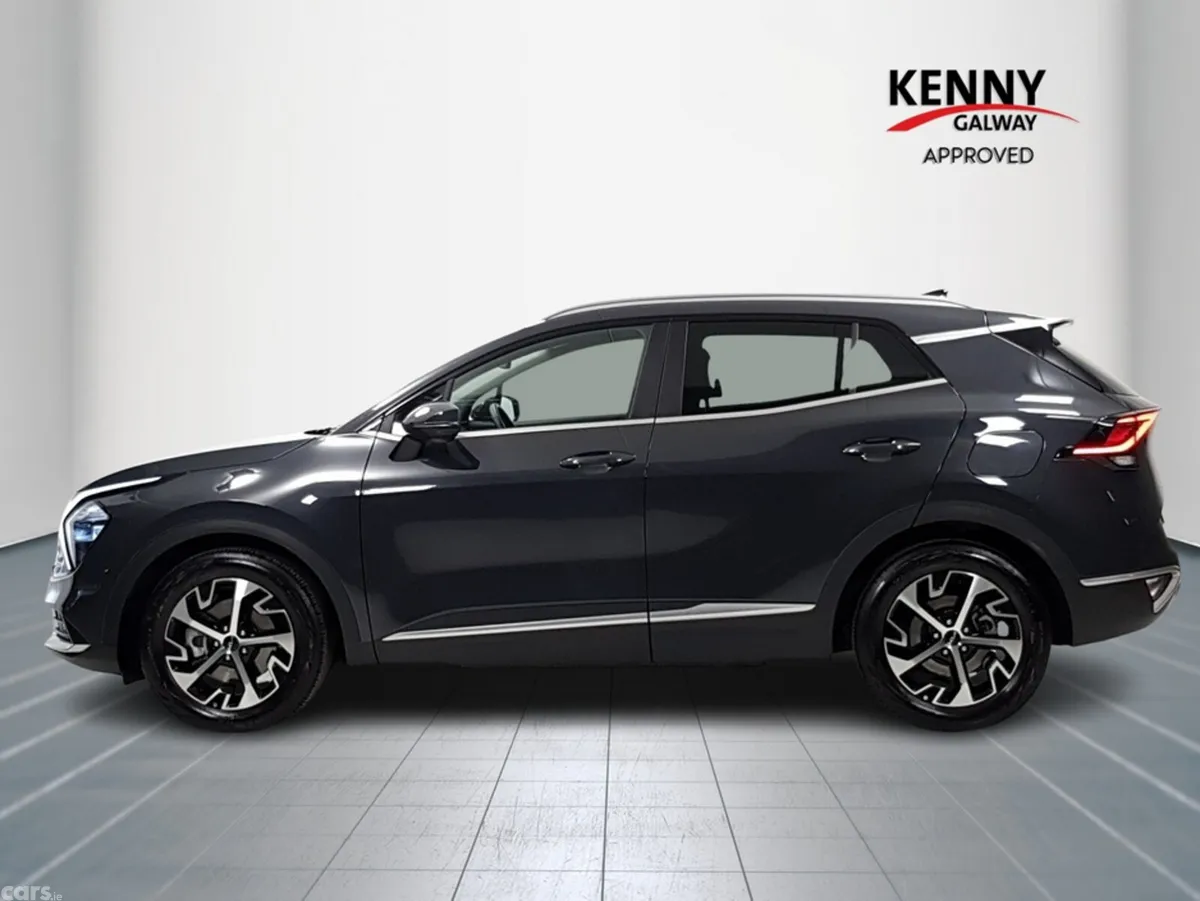 Kia Sportage MPV, Diesel, 2024, Grey