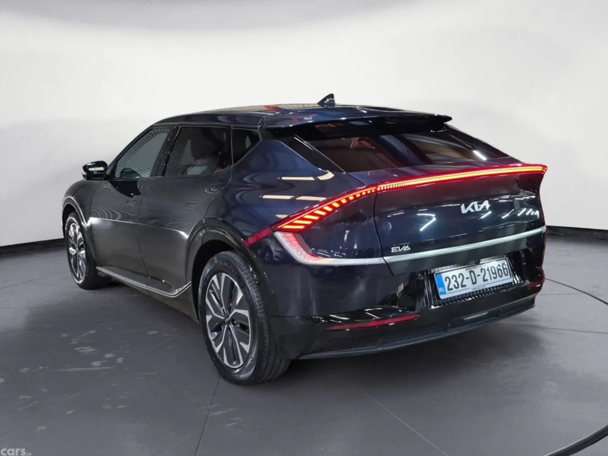 Kia EV6 MPV, Electric, 2023, Blue