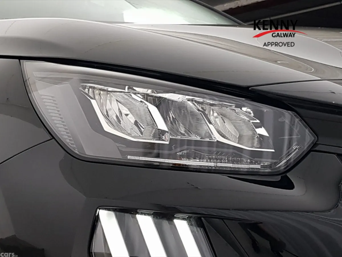 Peugeot 208 Hatchback, Petrol, 2026, Black