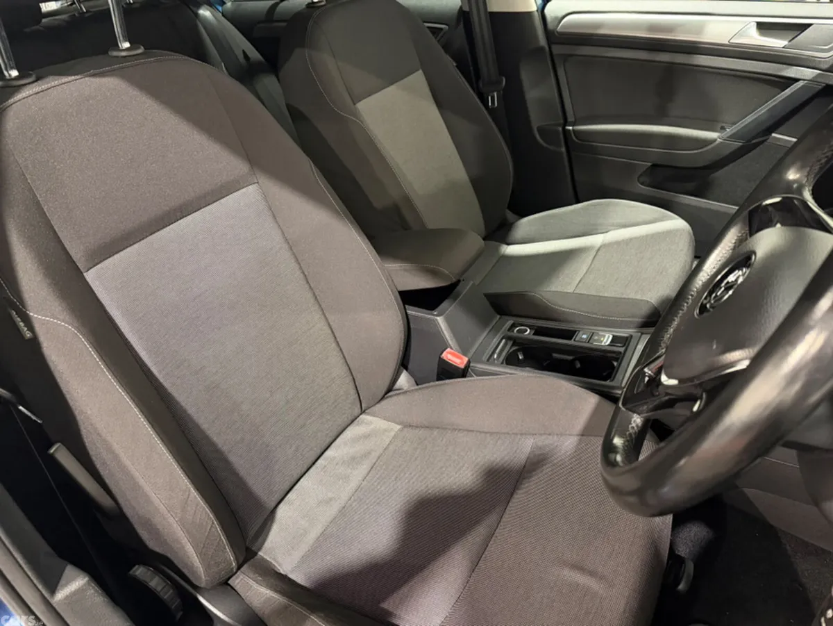 Volkswagen Golf Hatchback, Petrol, 2014, Blue