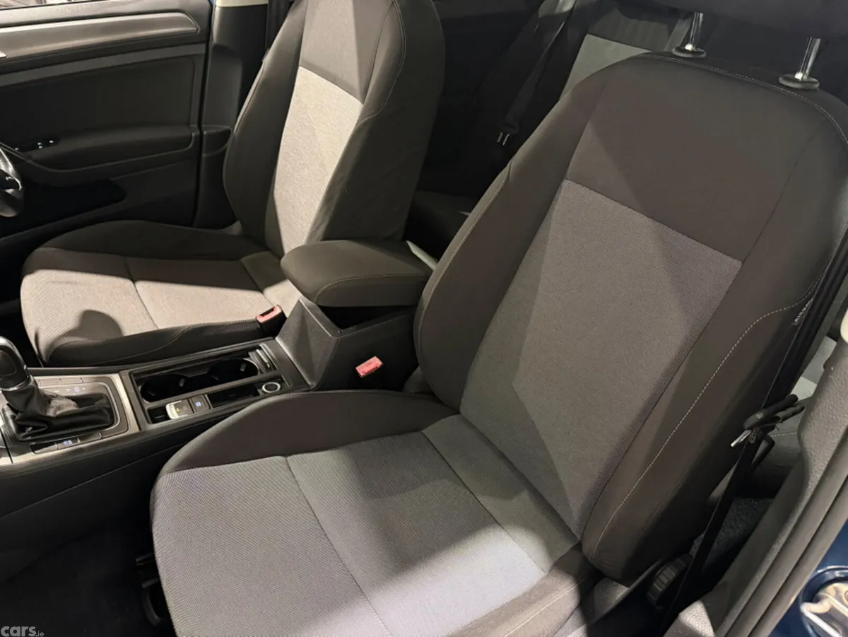 Volkswagen Golf Hatchback, Petrol, 2014, Blue