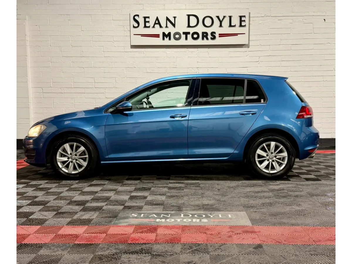 Volkswagen Golf Hatchback, Petrol, 2014, Blue
