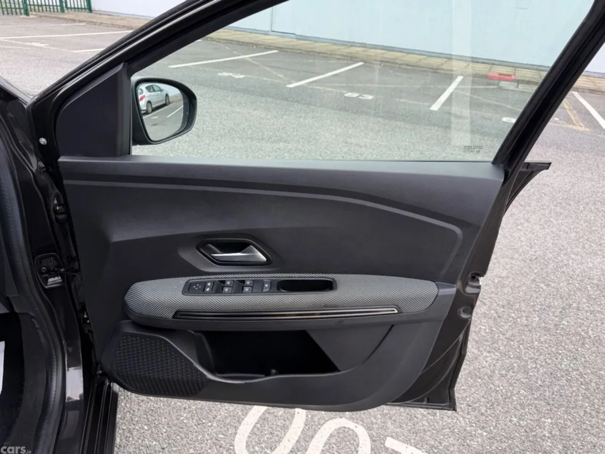 Dacia Jogger Estate, Petrol, 2023, Black