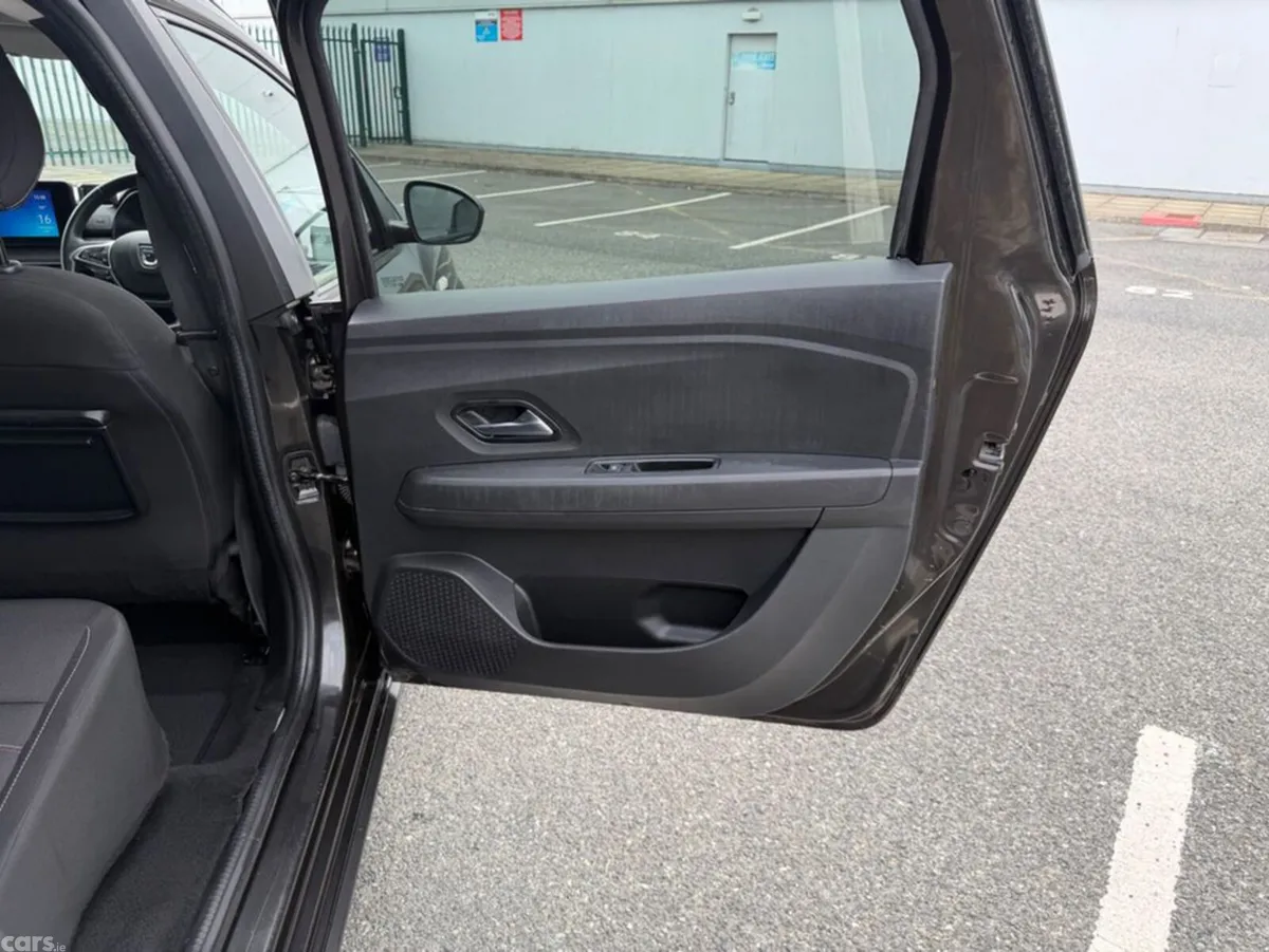 Dacia Jogger Estate, Petrol, 2023, Black