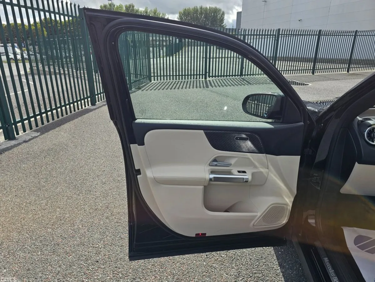 Mercedes-Benz GLB Estate, Diesel, 2025, Black