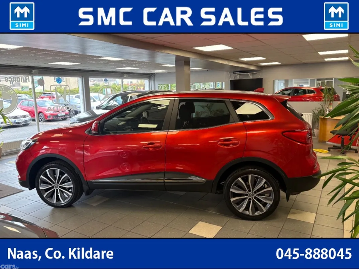 Renault Kadjar SUV, Petrol, 2020, Red