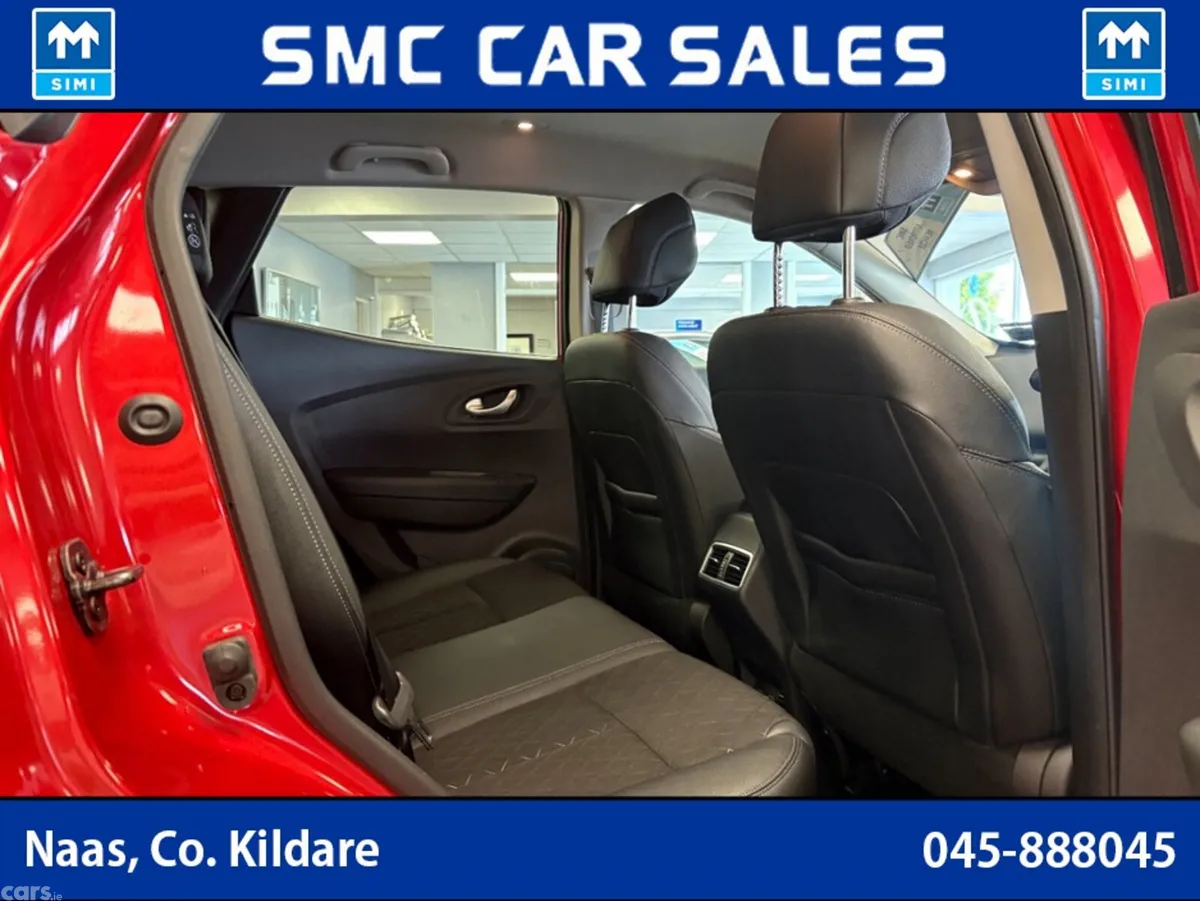 Renault Kadjar SUV, Petrol, 2020, Red