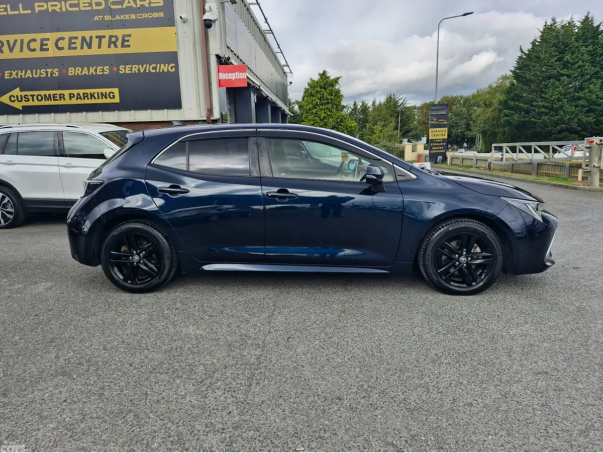 Toyota Corolla Hatchback, Petrol Hybrid, 2020, Blue