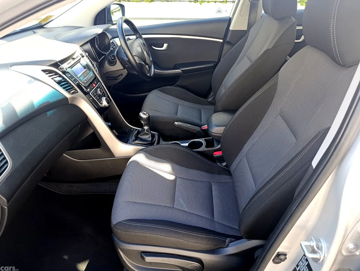 Hyundai i30 Hatchback, Diesel, 2016, Silver