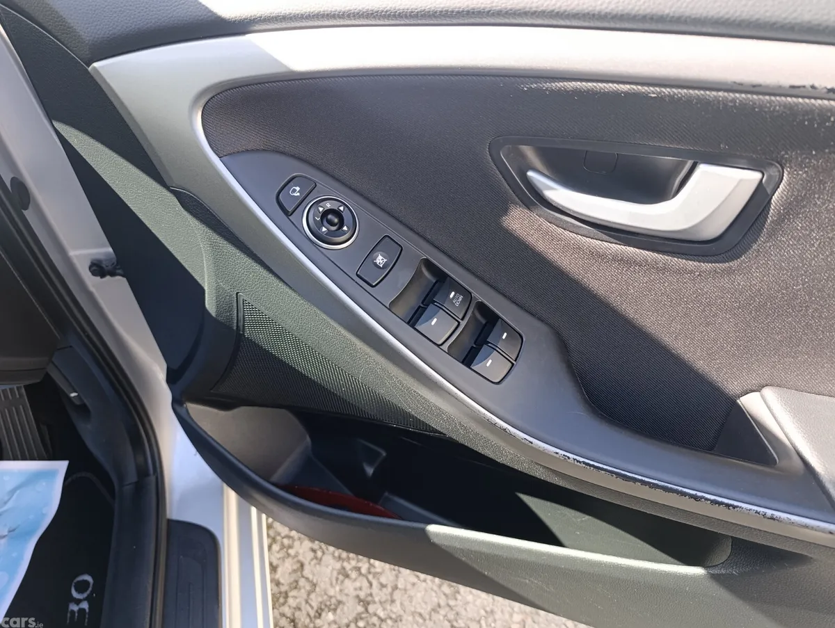 Hyundai i30 Hatchback, Diesel, 2016, Silver
