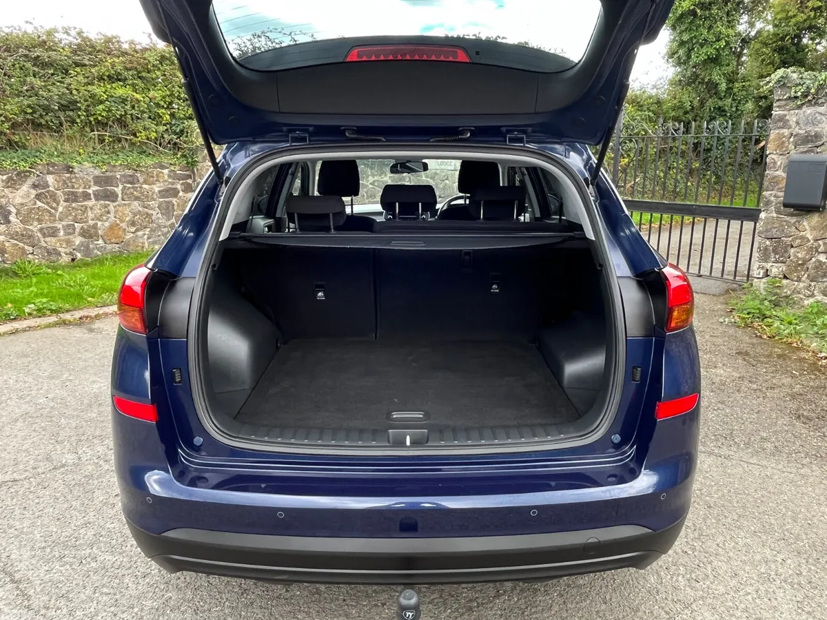 Hyundai Tucson SUV, Diesel, 2019, Blue