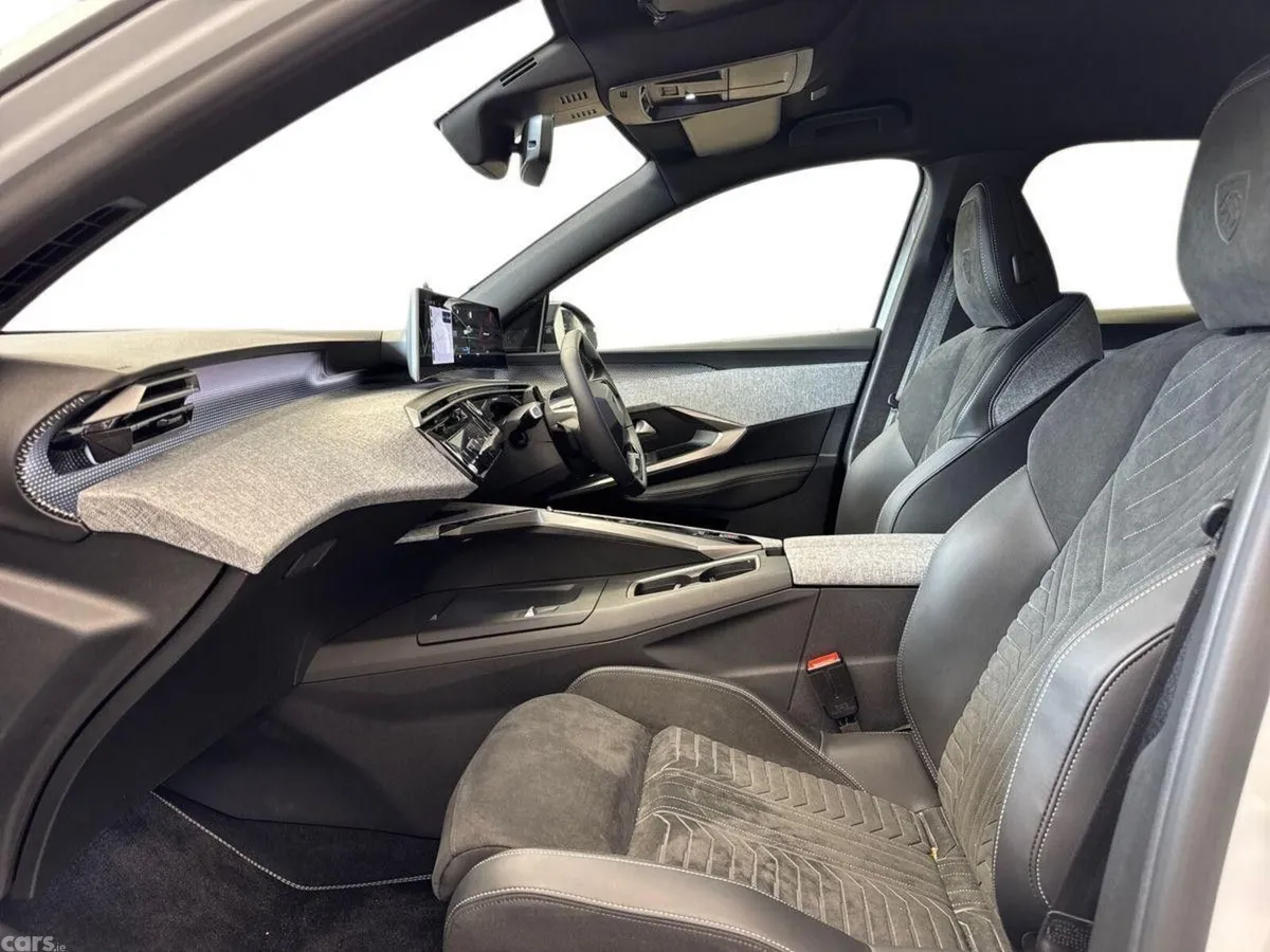 Peugeot 3008 MPV, Electric, 2026, White
