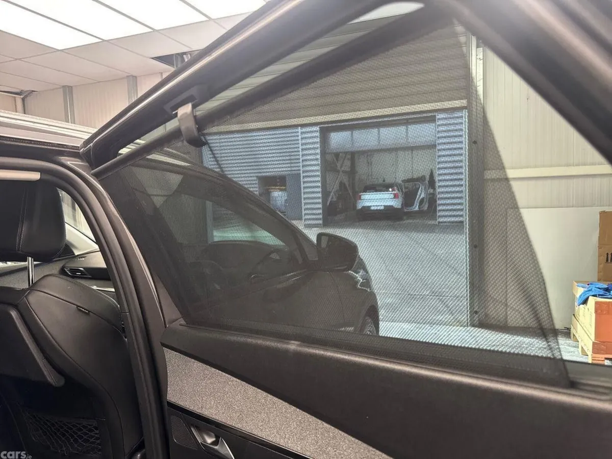 Peugeot 5008 MPV, Diesel, 2021, Grey