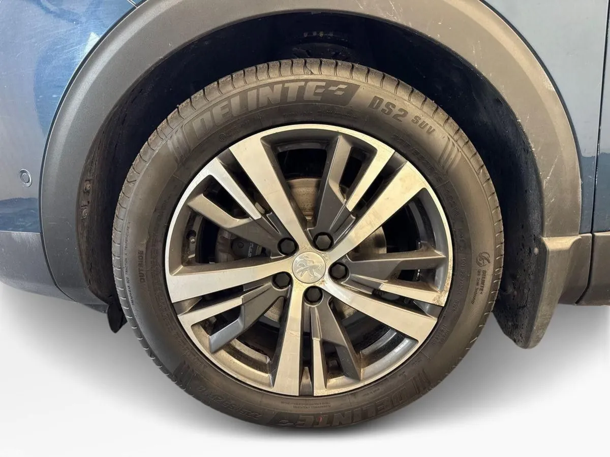 Peugeot 5008 MPV, Diesel, 2021, Blue