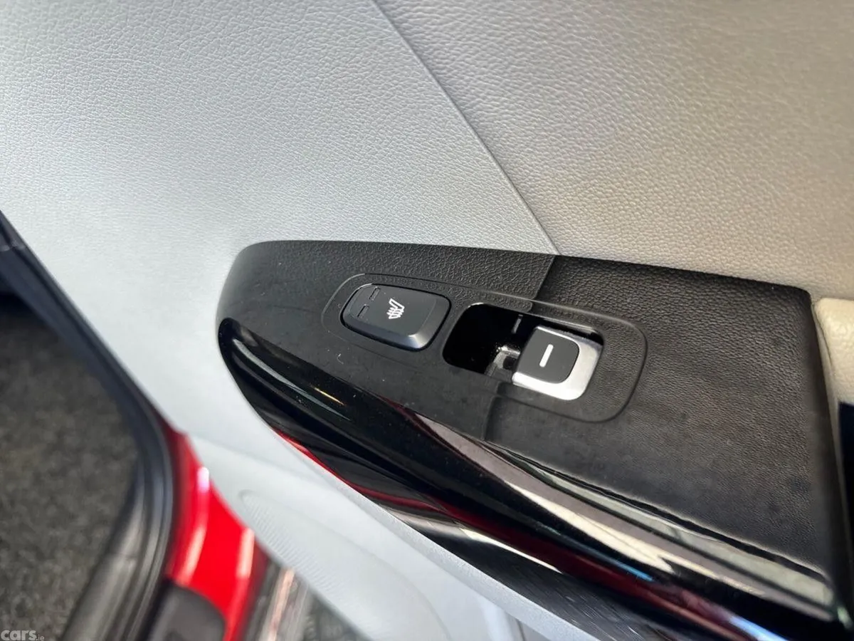 Kia Sportage SUV, Diesel Hybrid, 2020, Red