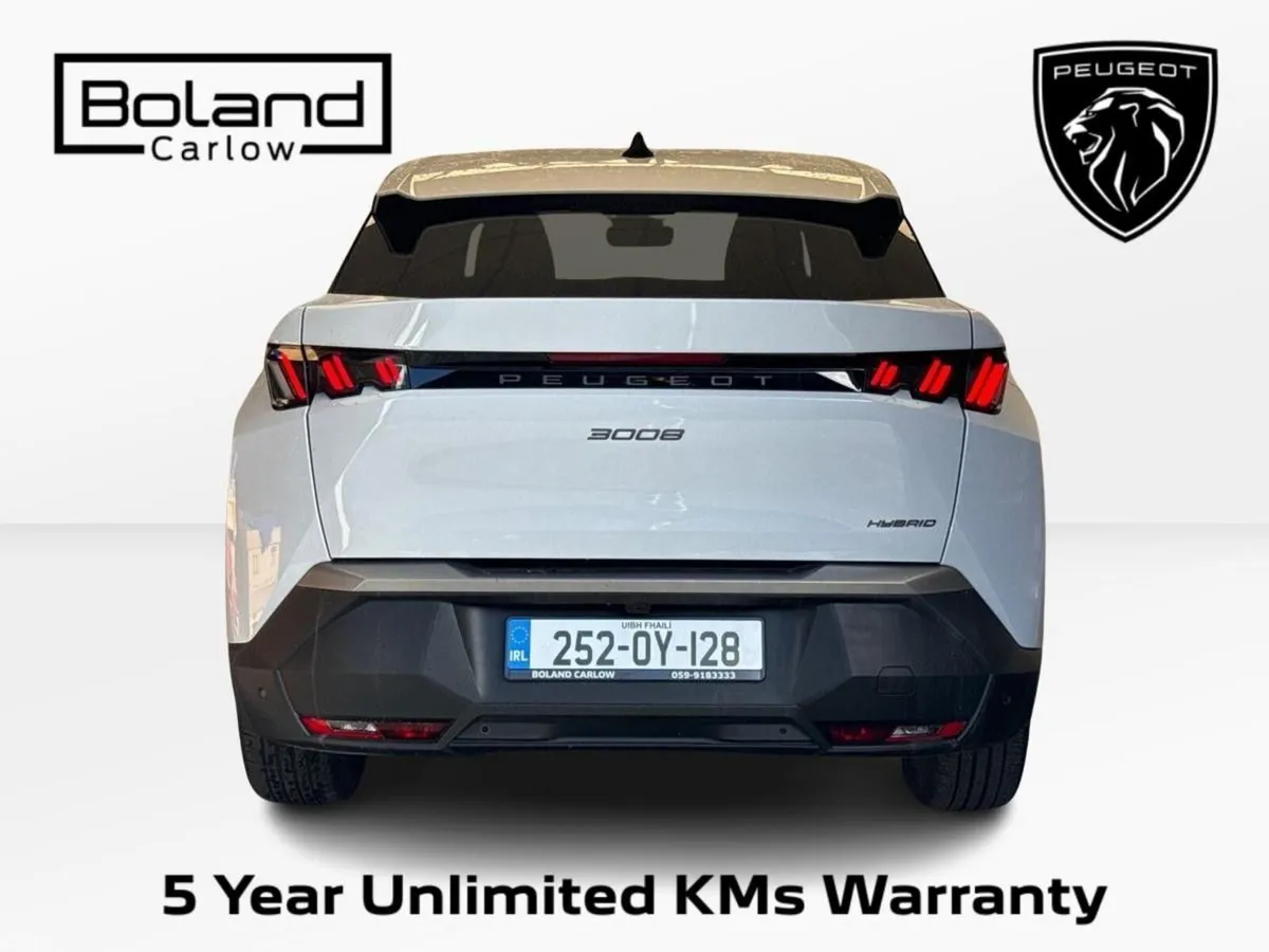 Peugeot 3008 MPV, Petrol, 2025, White