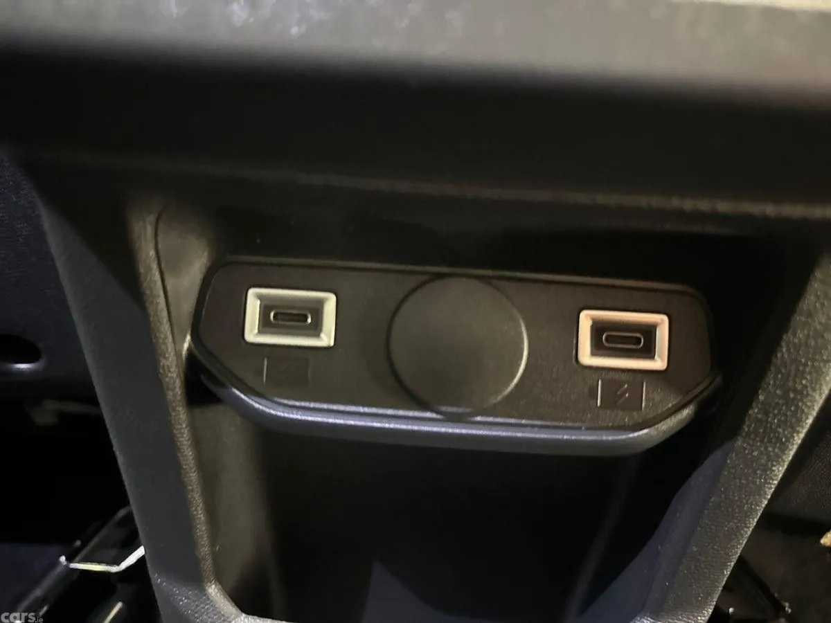Peugeot 3008 MPV, Petrol, 2025, White