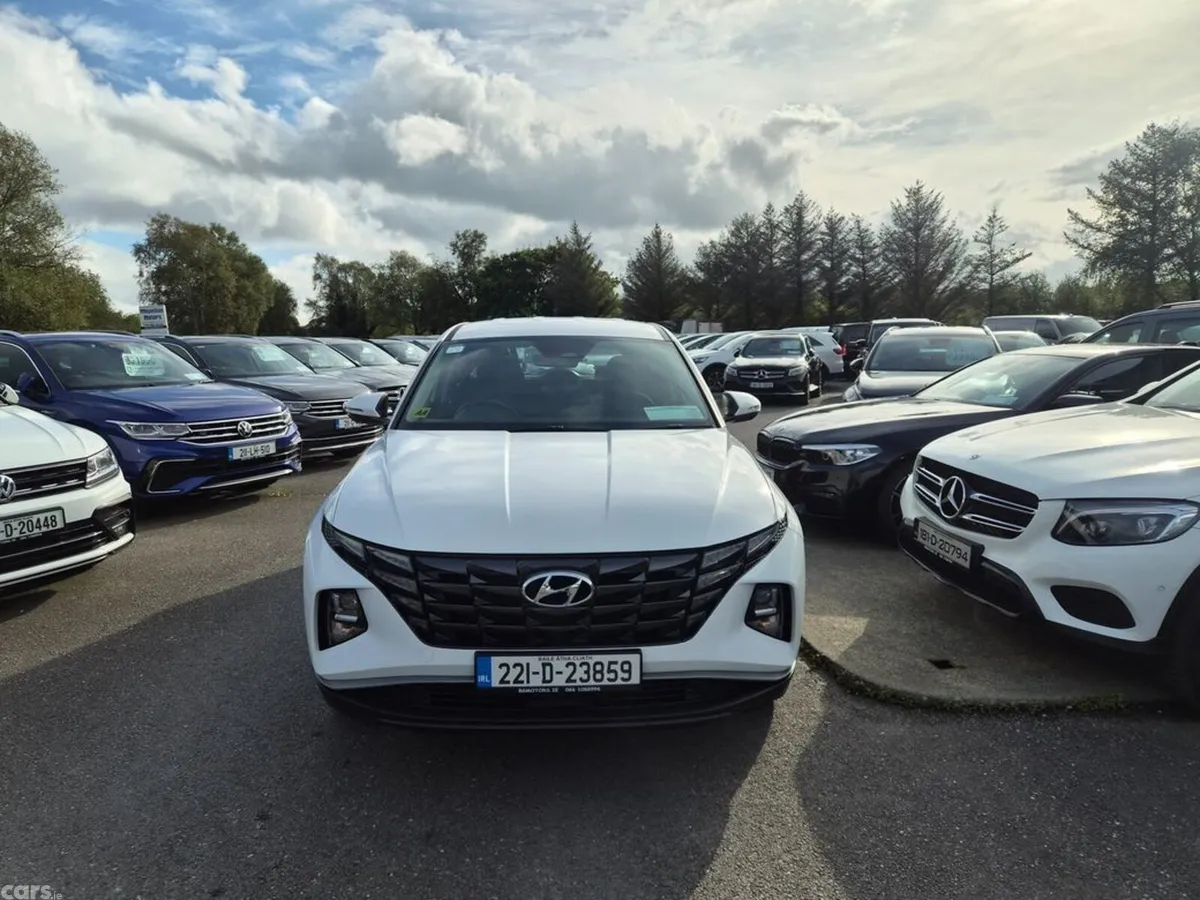 Hyundai Tucson MPV, Petrol Plug-in Hybrid, 2022, White