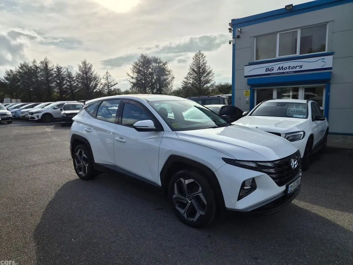 Hyundai Tucson MPV, Petrol Plug-in Hybrid, 2022, White