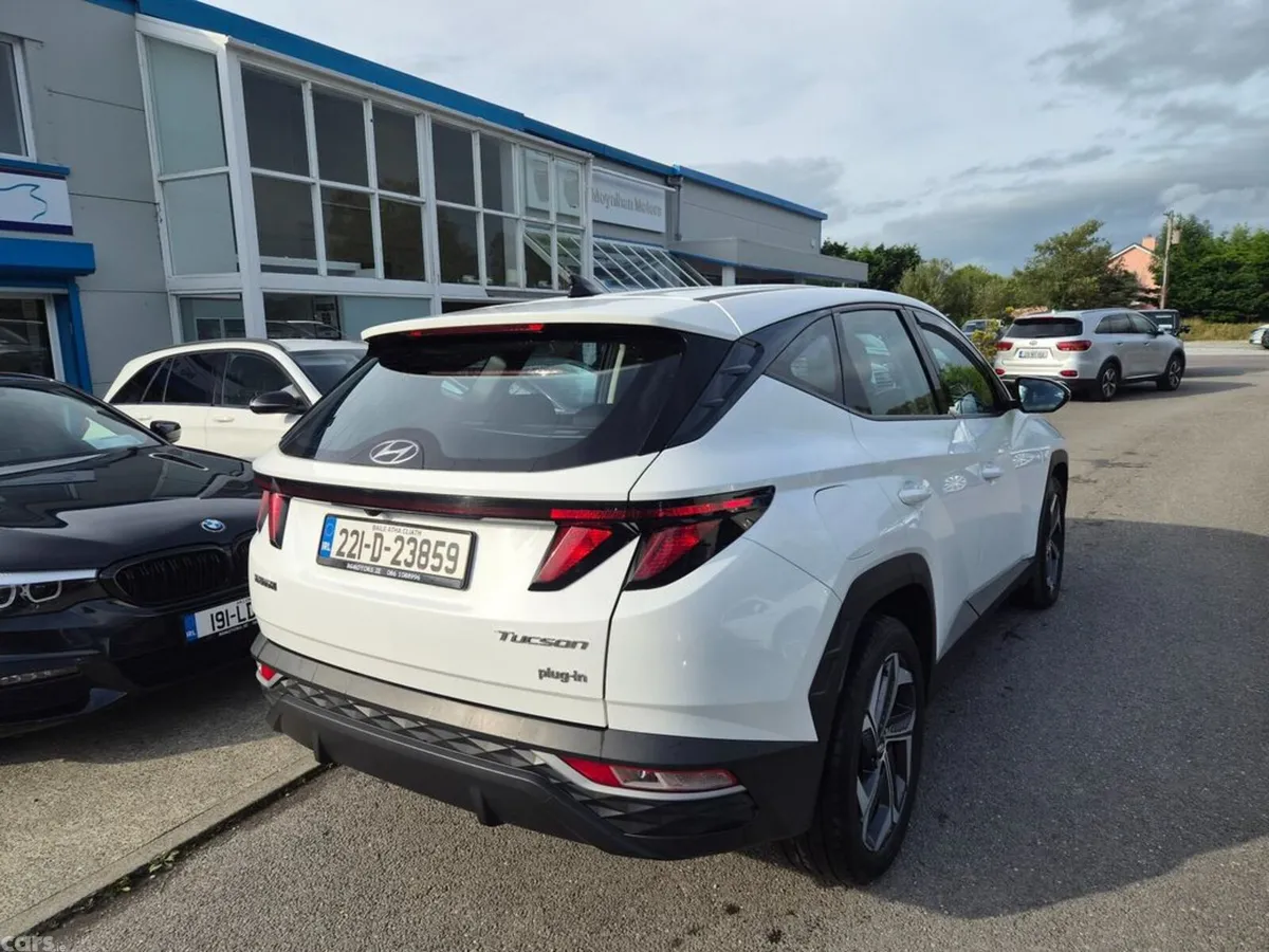 Hyundai Tucson MPV, Petrol Plug-in Hybrid, 2022, White