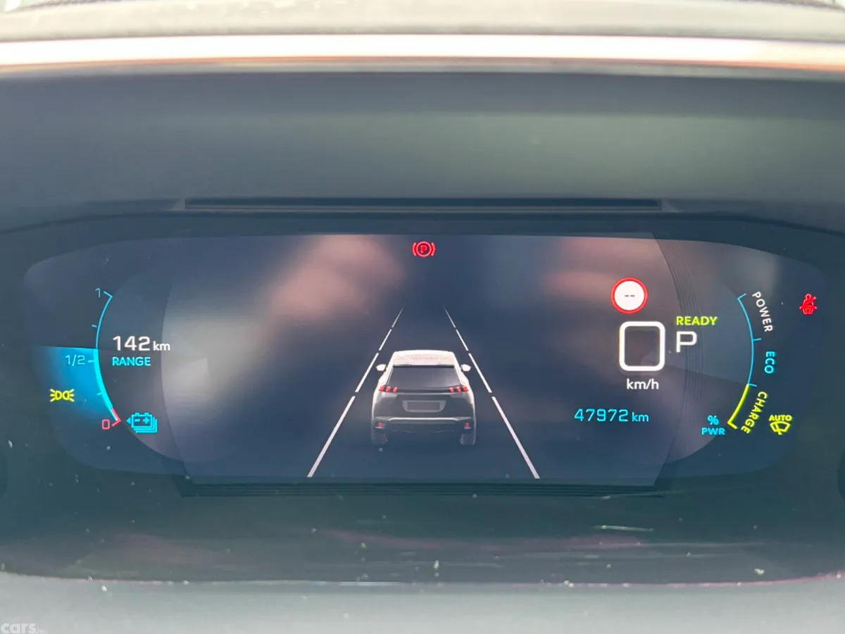 Peugeot 2008 MPV, Electric, 2021, Red