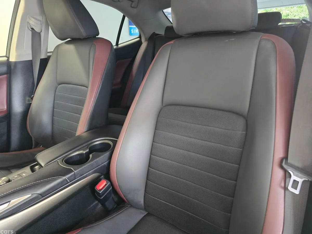 Lexus IS Saloon, Petrol Hybrid, 2019, Grey