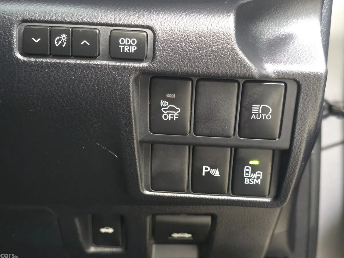 Lexus IS Saloon, Petrol Hybrid, 2019, Grey