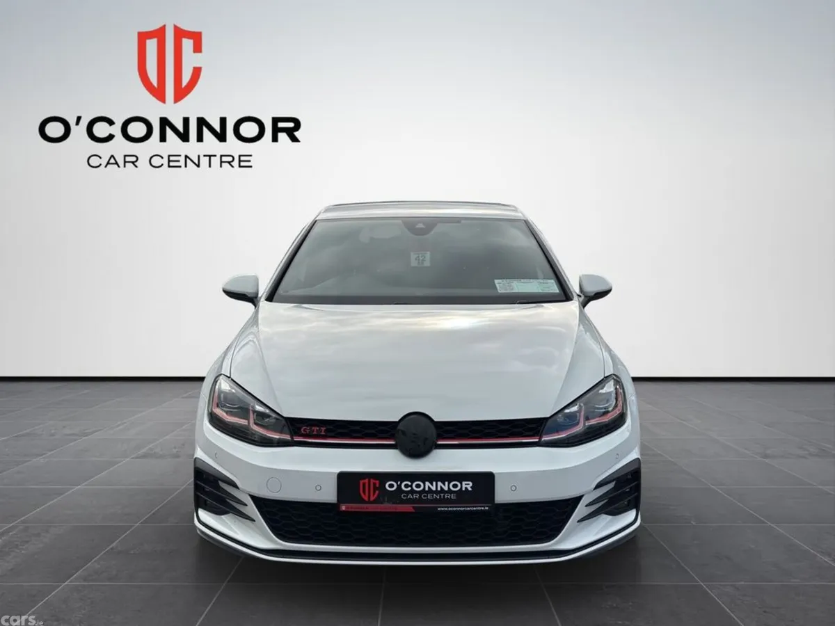 Volkswagen Golf Hatchback, Petrol, 2019, White