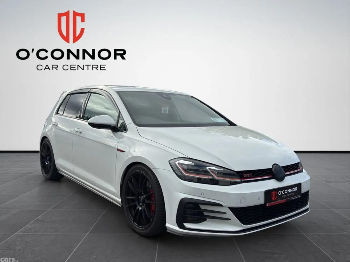 Volkswagen Golf Hatchback, Petrol, 2019, White