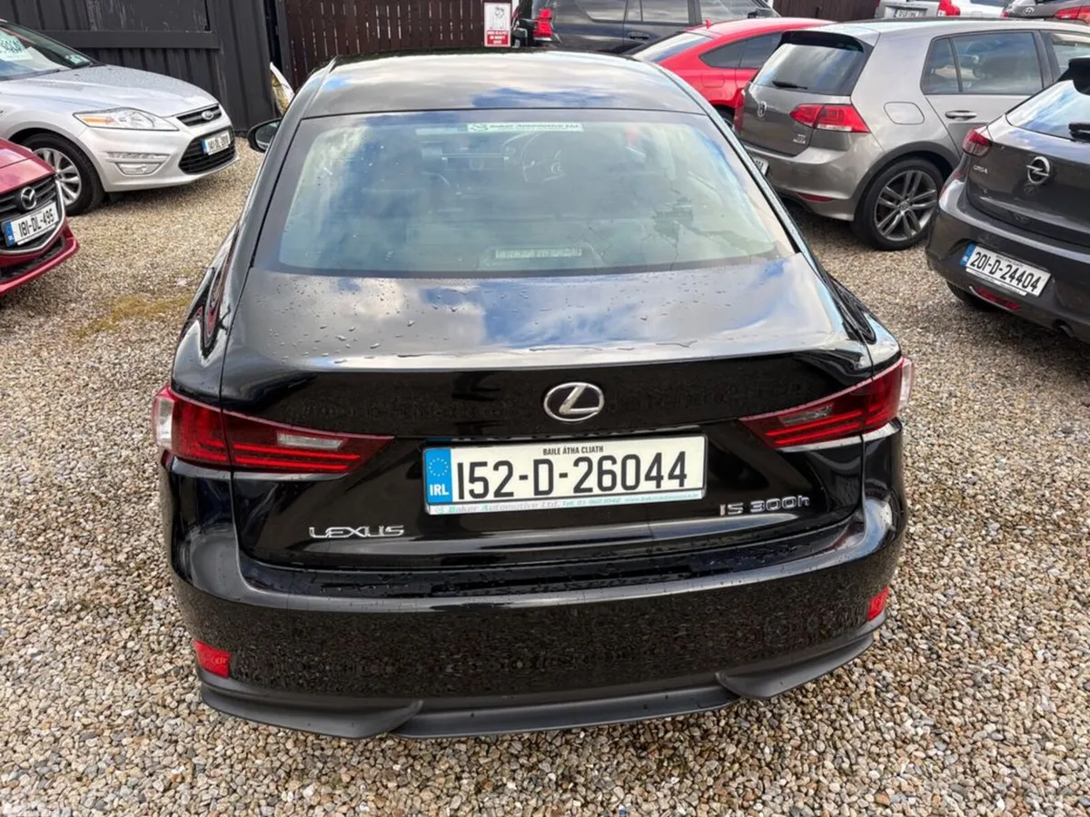 Lexus IS Saloon, Petrol Hybrid, 2015, Black