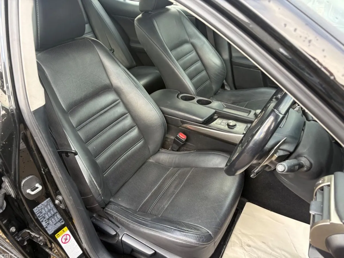 Lexus IS Saloon, Petrol Hybrid, 2015, Black