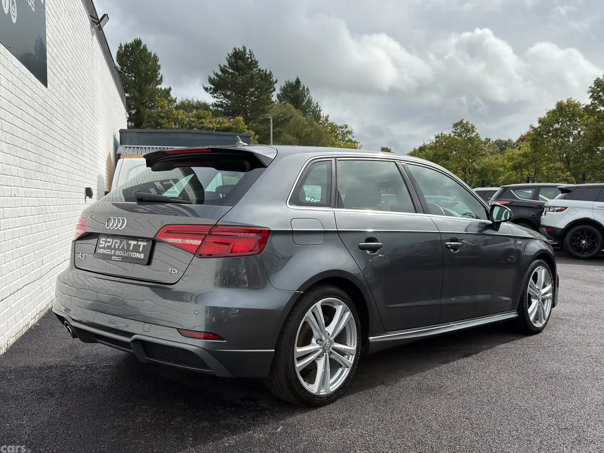 Audi A3 Hatchback, Diesel, 2018, Grey