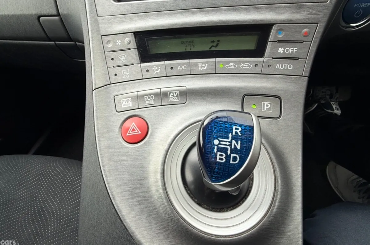 Toyota Prius Hatchback, Petrol Hybrid, 2015, Silver