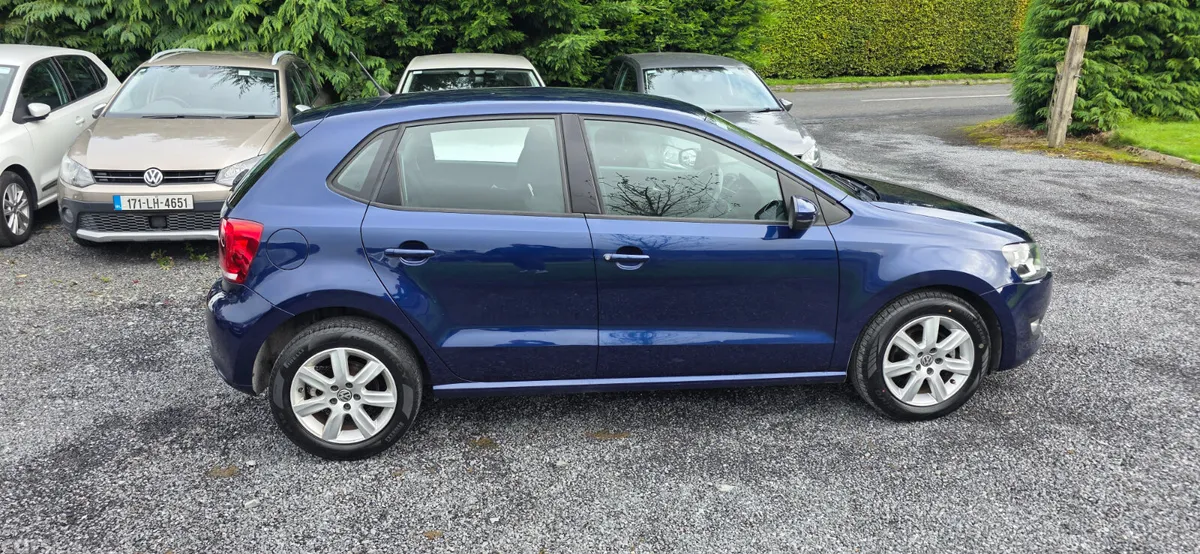 Volkswagen Polo Hatchback, Petrol, 2014, Blue