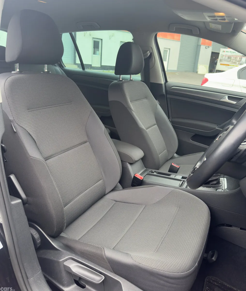 Volkswagen Golf Hatchback, Petrol, 2019, Black