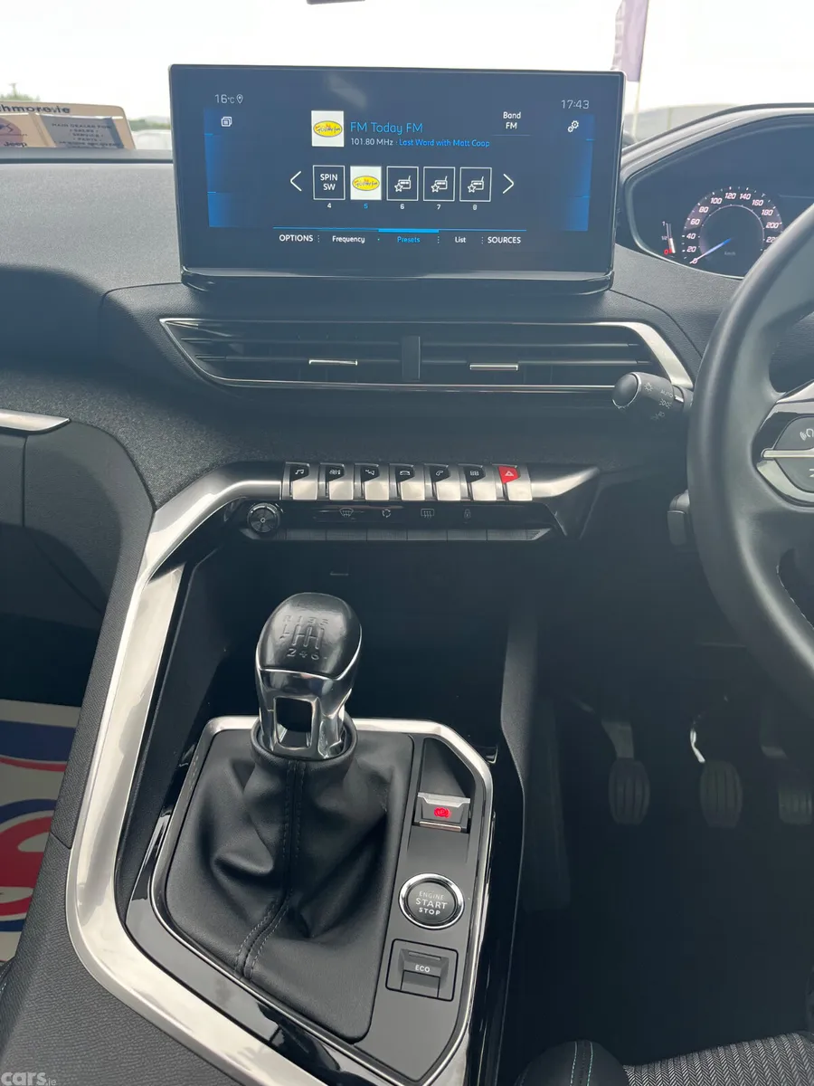 Peugeot 3008 MPV, Diesel, 2022, White