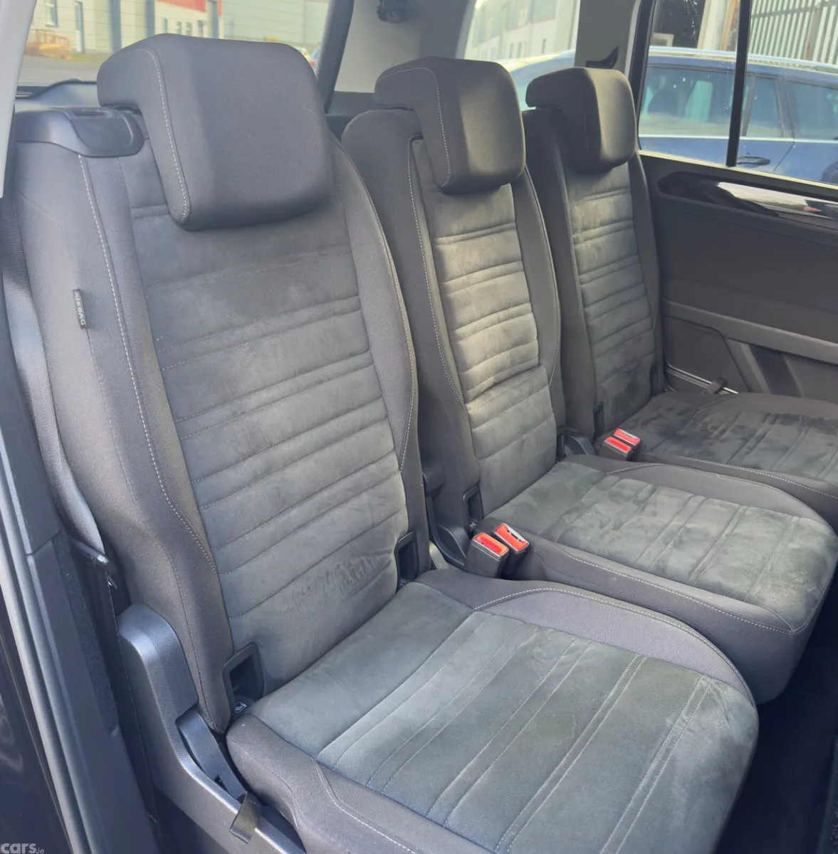 Volkswagen Touran SUV, Diesel, 2019, Black