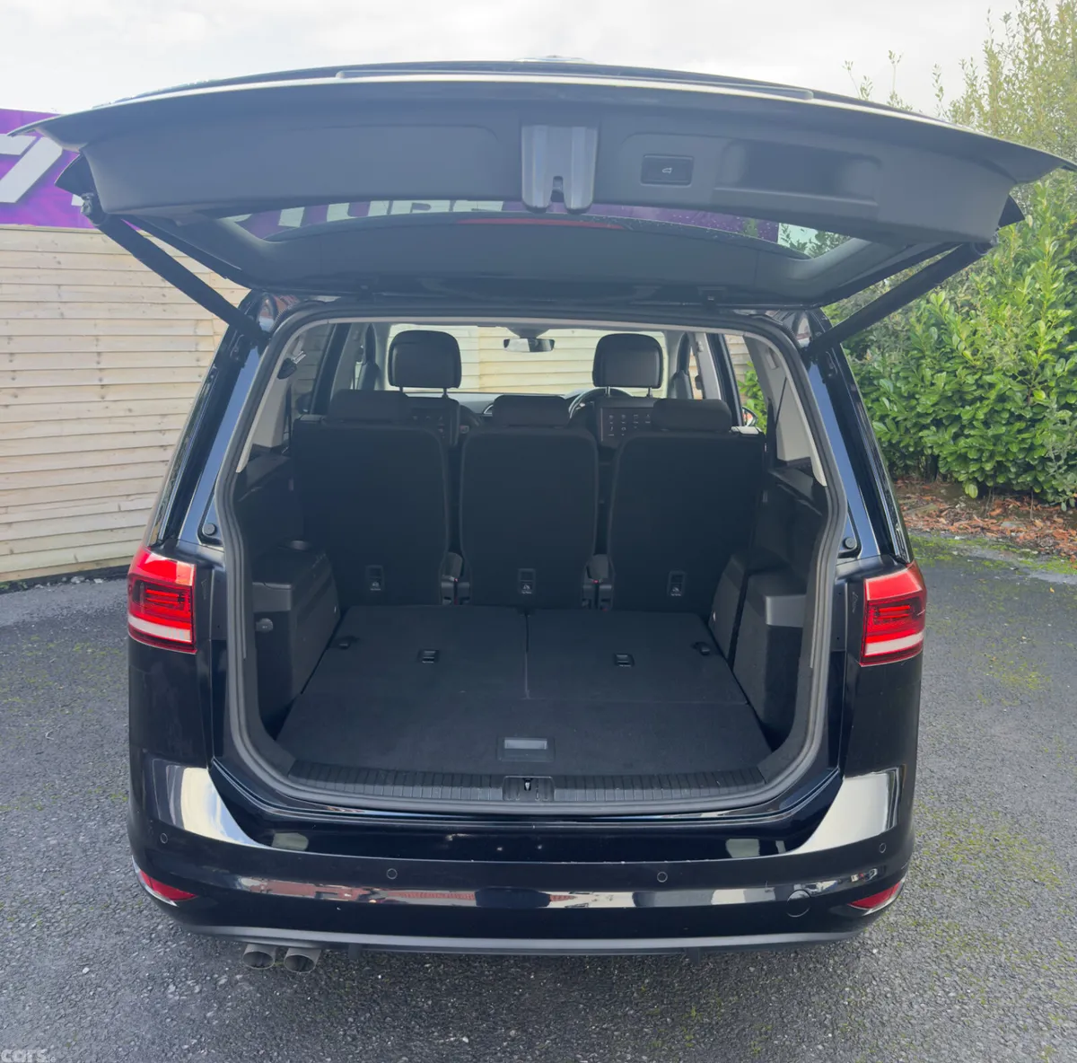 Volkswagen Touran SUV, Diesel, 2019, Black