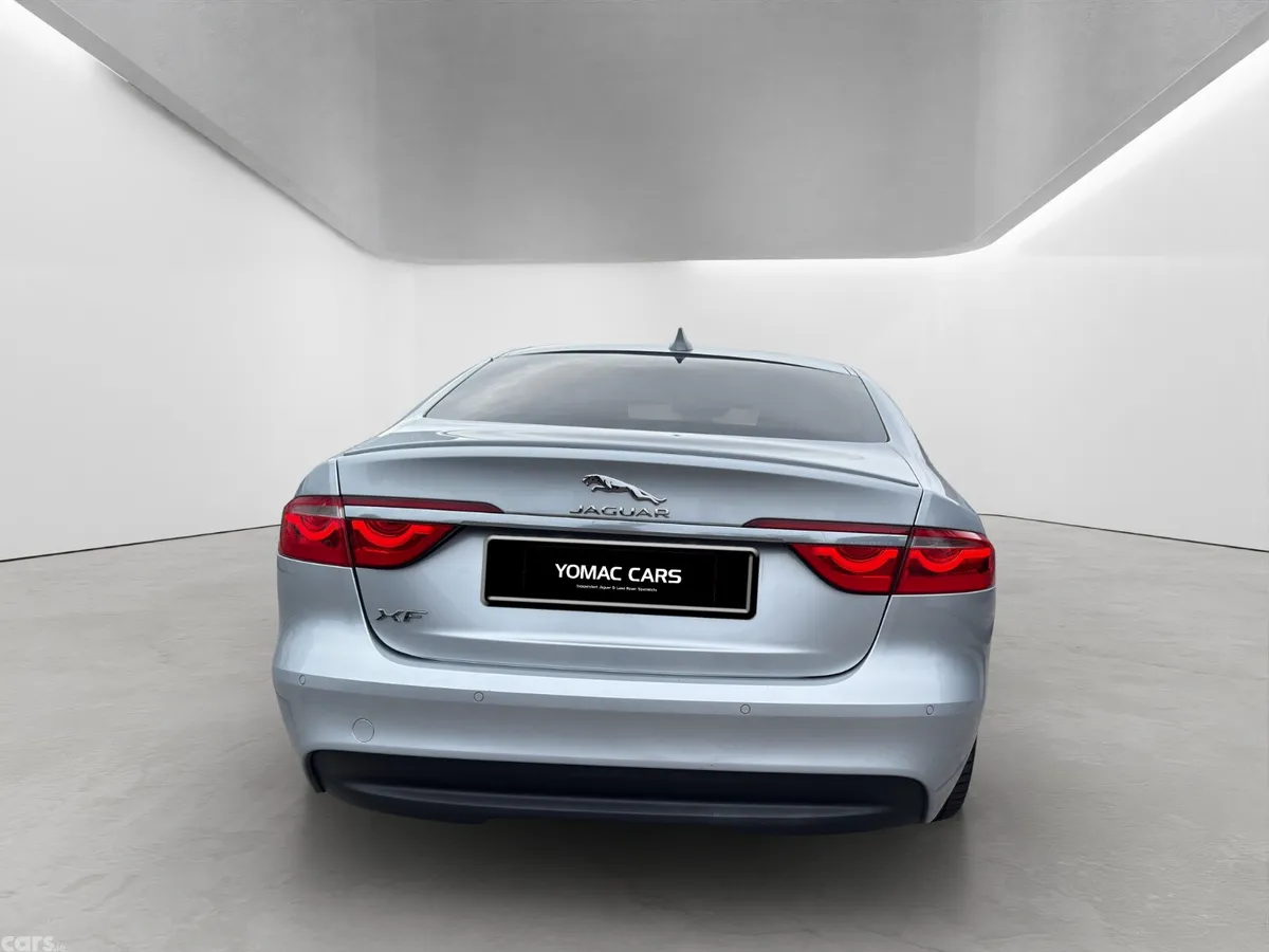 Jaguar XF Saloon, Diesel, 2016, Silver